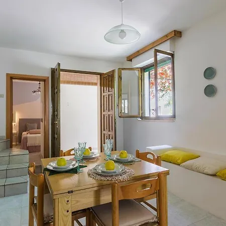 Semi-detached House - Carovigno - Iap021022-l * Specchiolla