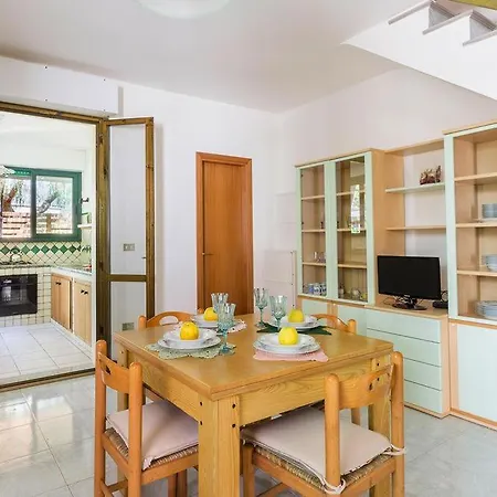 Semi-detached House - Carovigno - Iap021022-l * Specchiolla